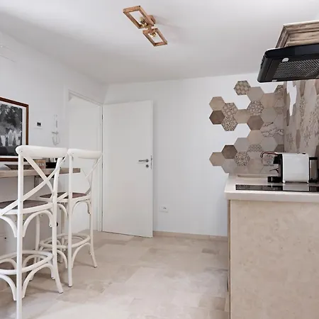 לינה וארוחת בוקר Quercus אלברובלו